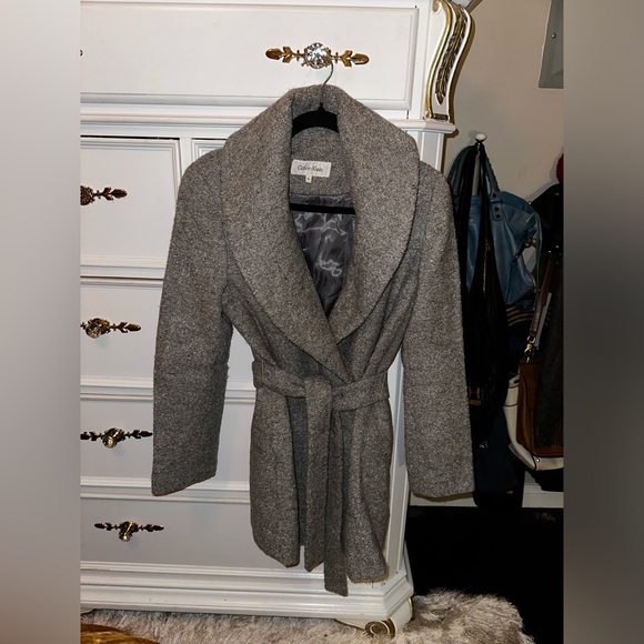 Circa 2012, Calvin Klein Grey Wool Coat, Size 6 - Picture 4 of 17